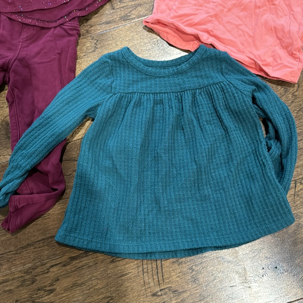 2T long sleeves - Picture 4 of 4